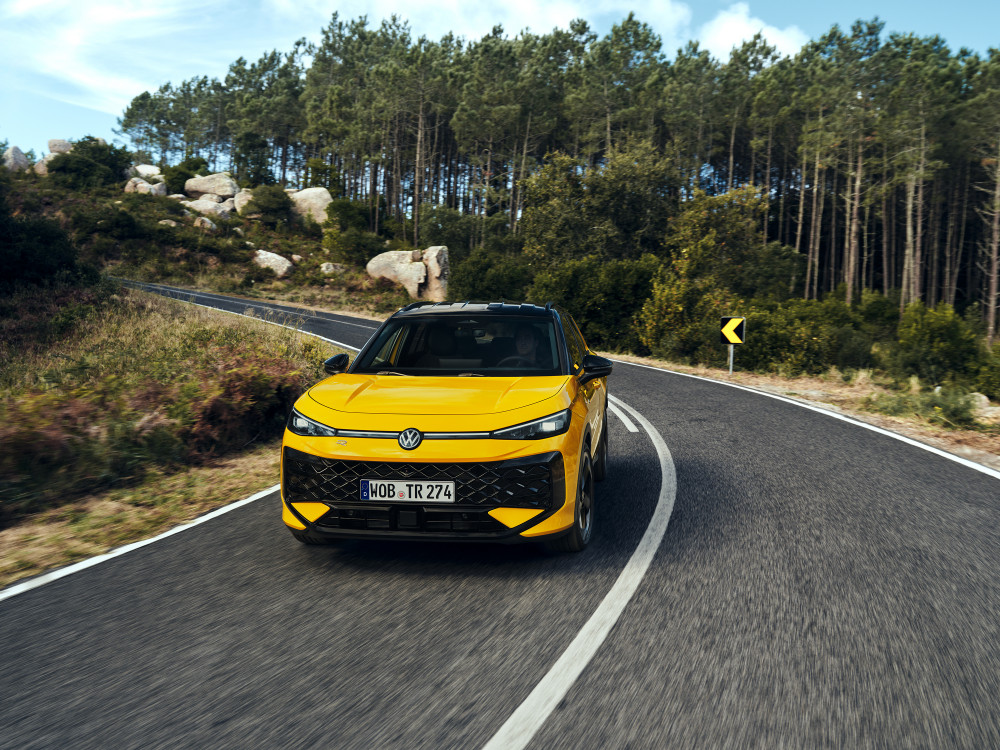 Volkswagen T-Roc 2nd gen 2025 test